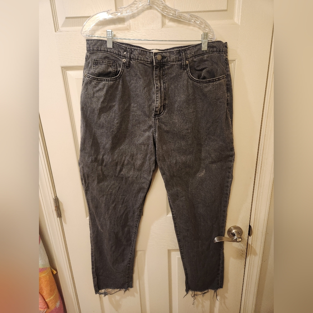 Black Distressed Denim Jeans